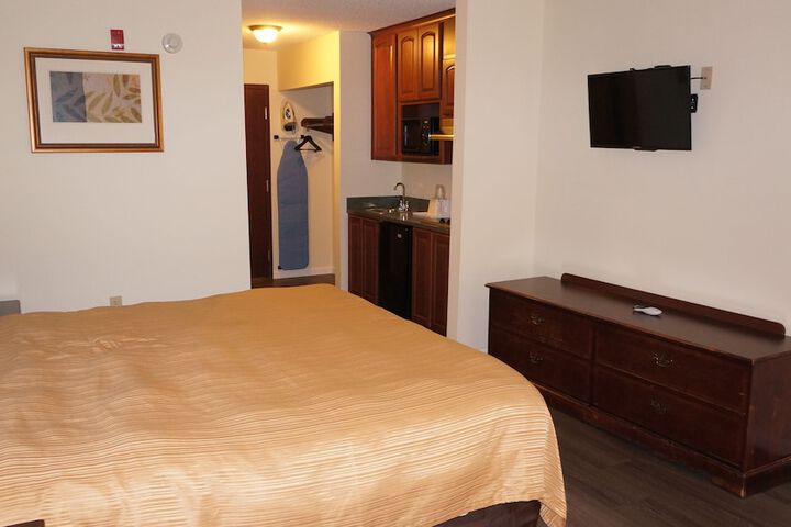 Basic Single Room (4 of 7)