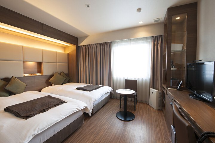 Room 12 of 69