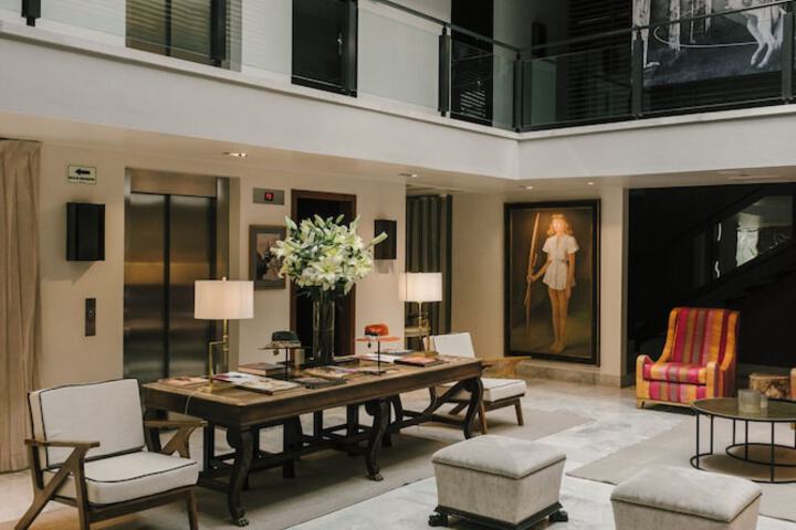 Hotel Interior 14 of 155
