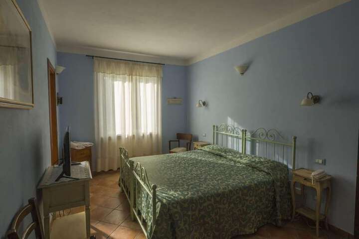 Room 3 of 24