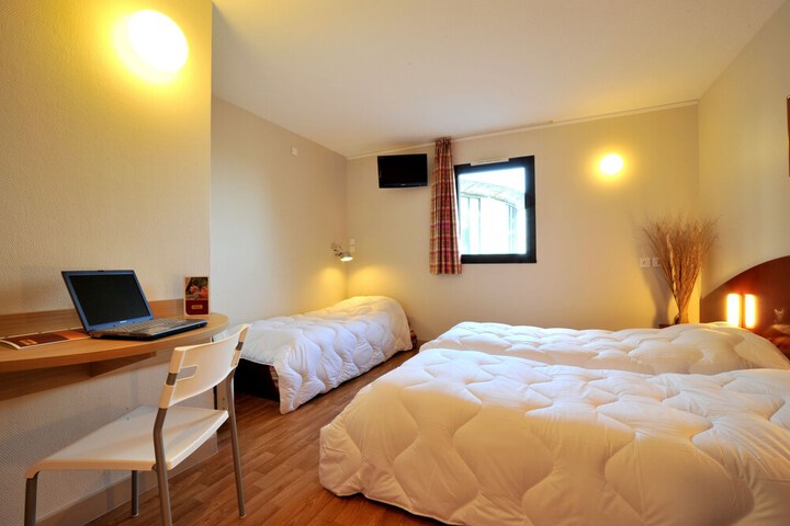 Room 18 of 27