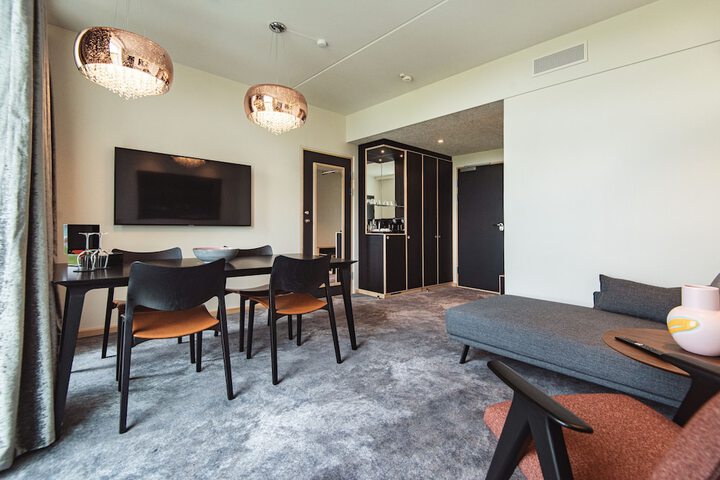 Room 20 of 85