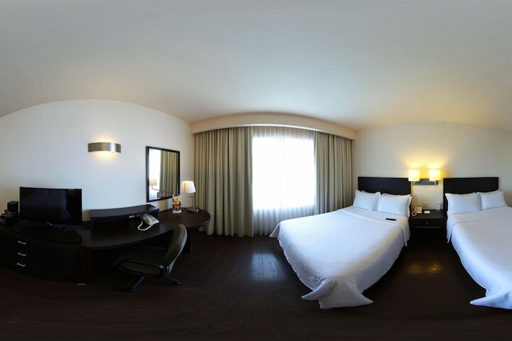 Room 8 of 86