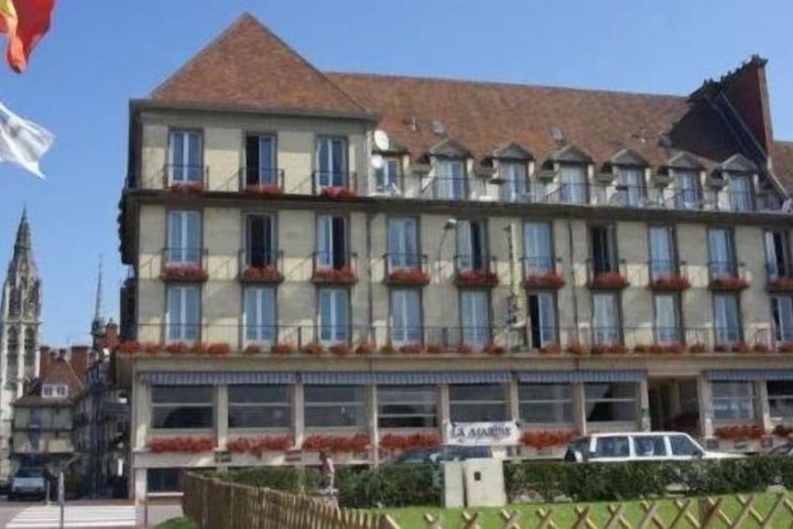 Hotel 22 of 22