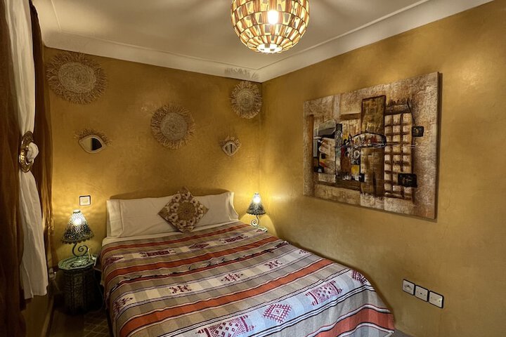 Room 10 of 36