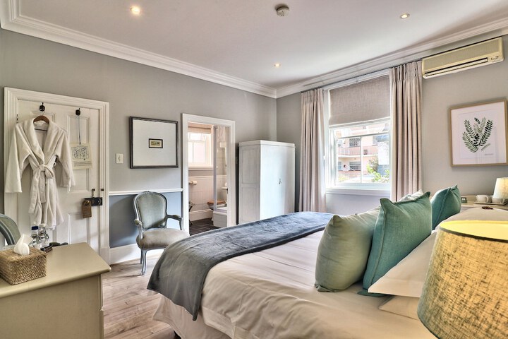 Room 16 of 46