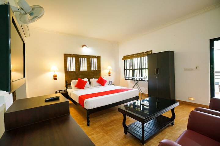 Room 13 of 40