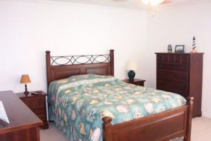 Room 10 of 21