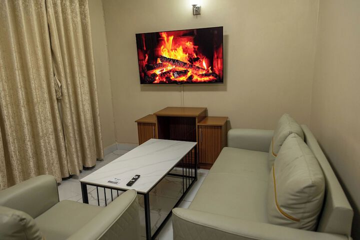 Room 15 of 24