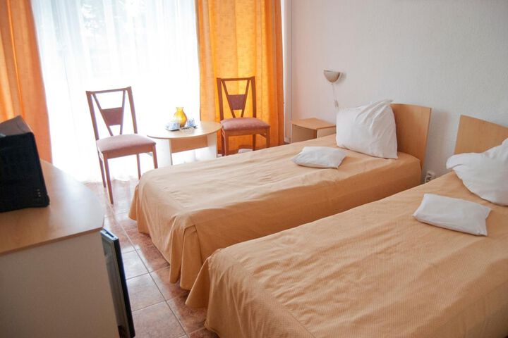 Room 14 of 29