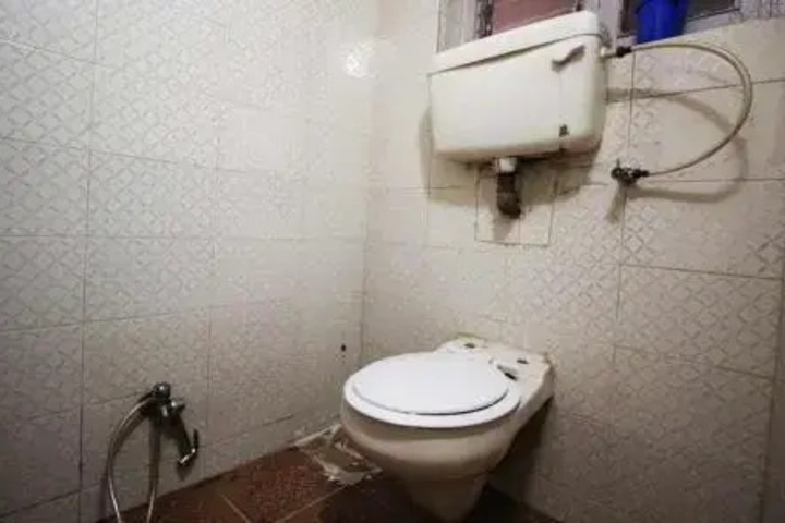 Room 3 of 3