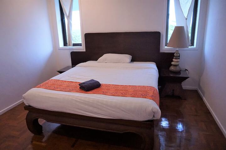 Room 20 of 115
