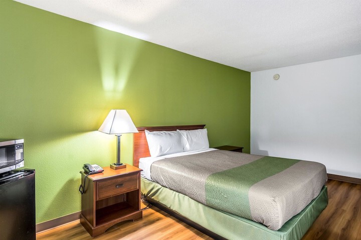 Room 21 of 42