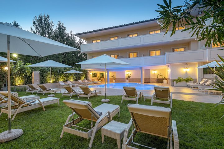 Pools & Facilities