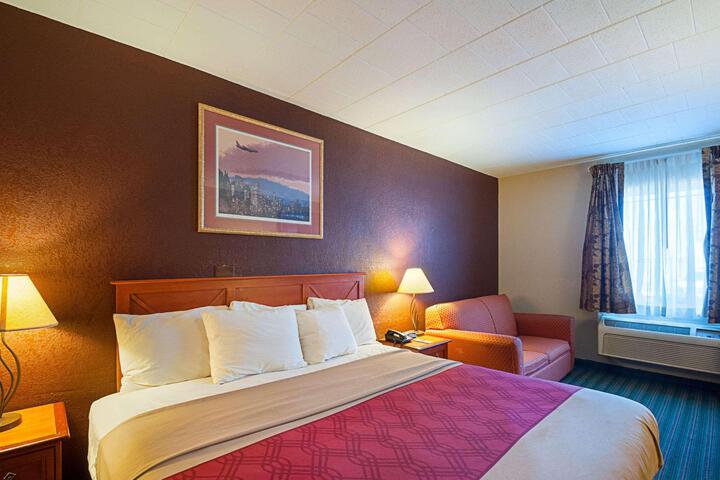 2 Double Beds (10 of 12)