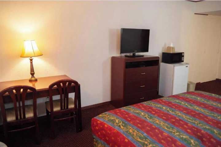 Room 5 of 44