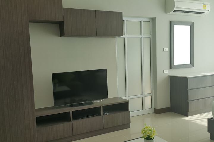 Room 30 of 77