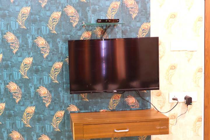 Room 20 of 33