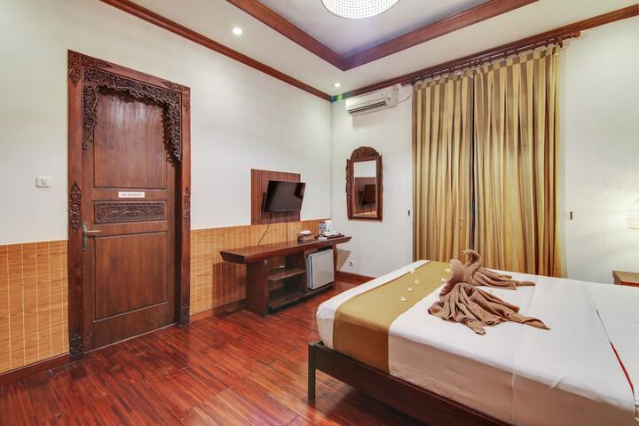 Room 6 of 35