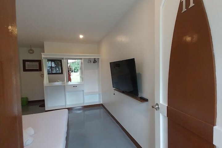 Room 19 of 49