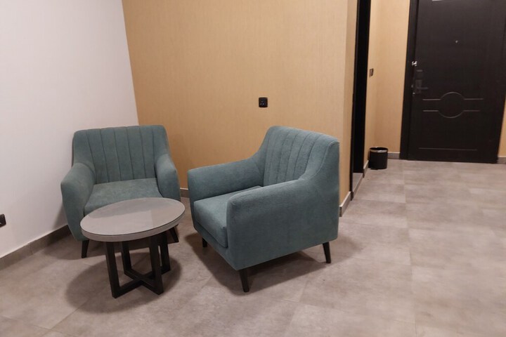 Room 23 of 60