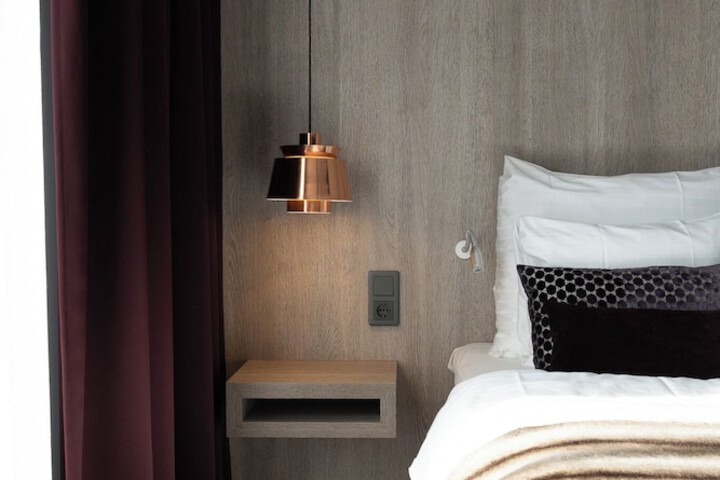 Room 28 of 86