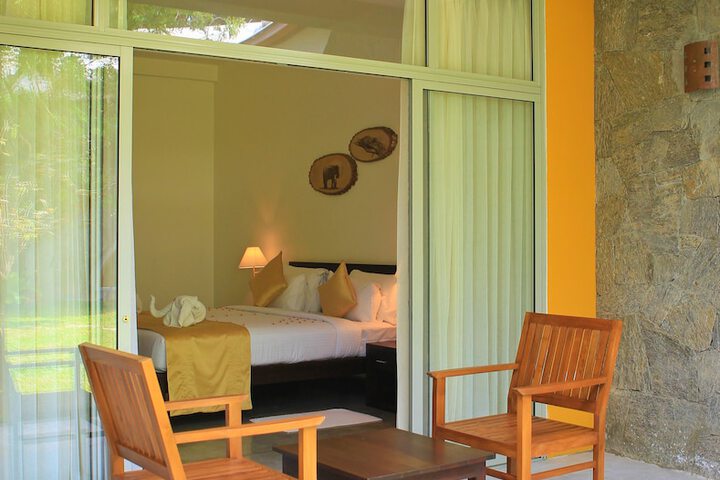 Room 3 of 94