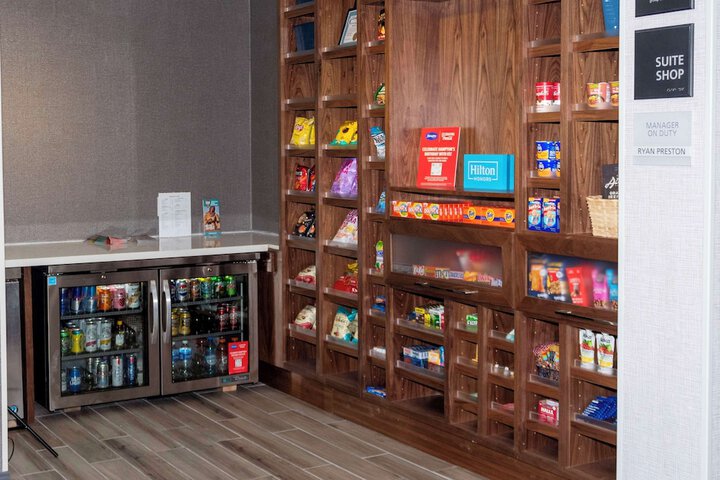 Snack bar