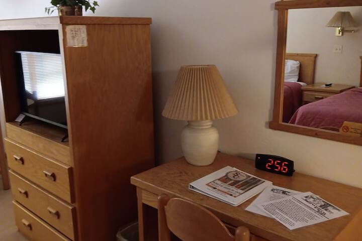 Room 19 of 38