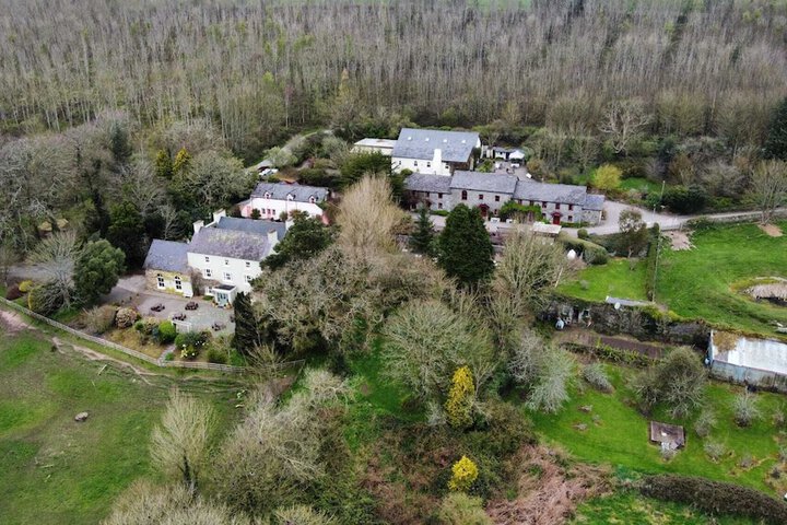 Barnabrow House