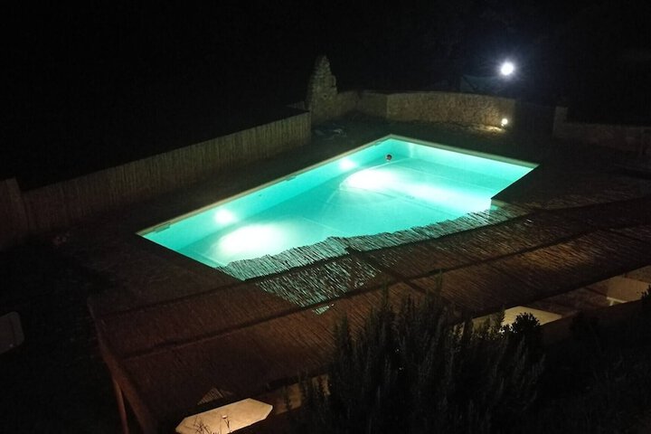 Pool 10 of 23