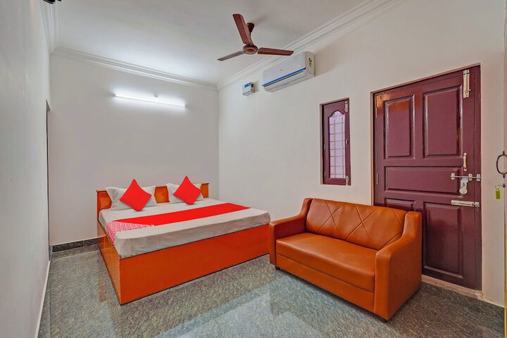 OYO 822990 DHANAS BEST AMBIENCE