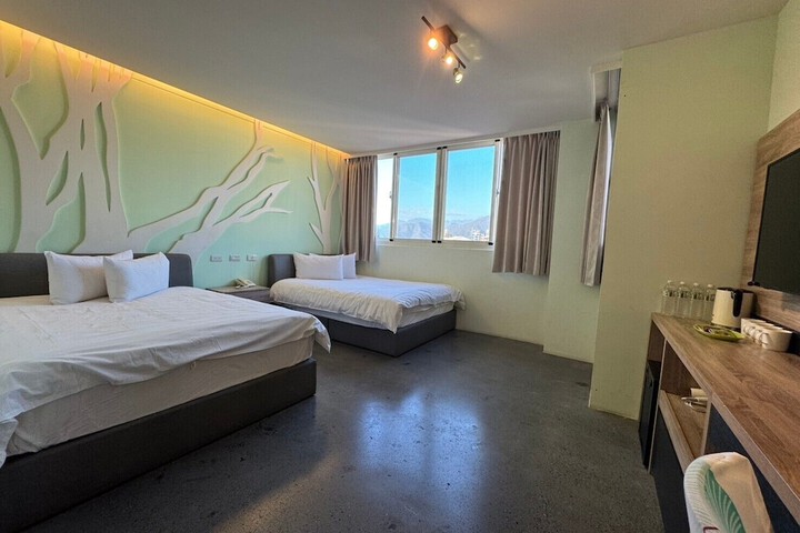 Room 48 of 118