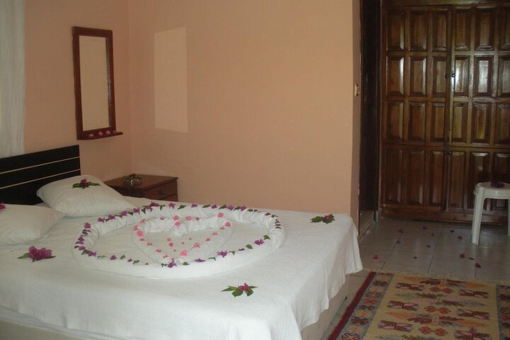 Room 8 of 71