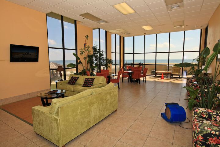 Hotel Interior 4 of 43