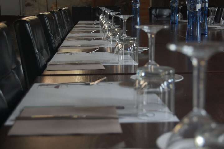 Dining 33 of 53