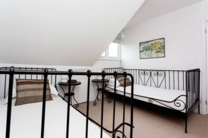 Room 20 of 37