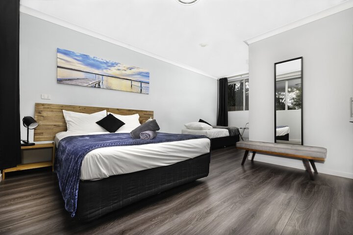 Room 8 of 31