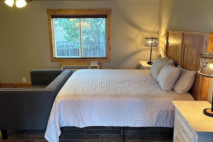 Room 6 of 50