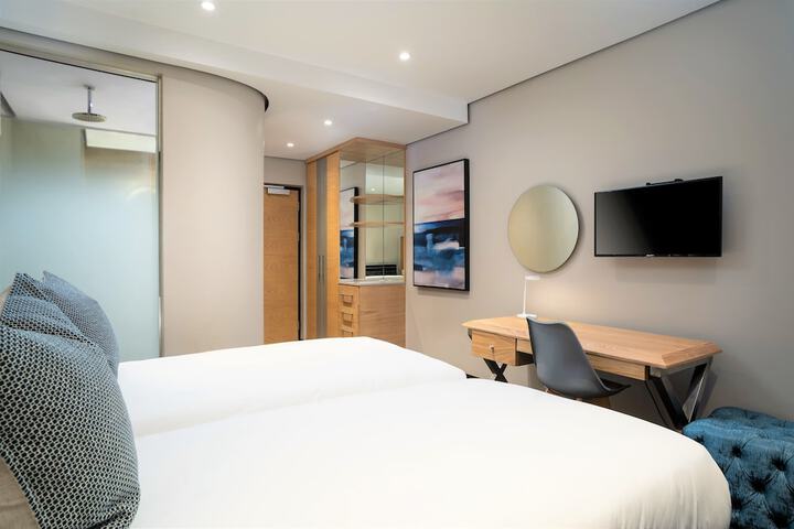 Room 7 of 49