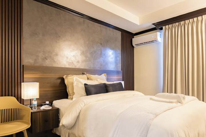 Room 25 of 137