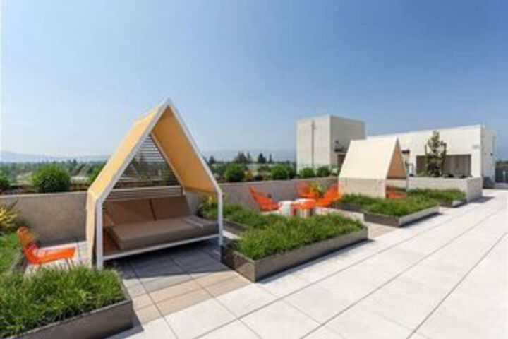 Terrace/Patio 33 of 34