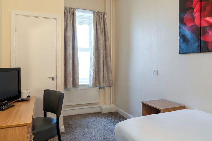 Room 38 of 92