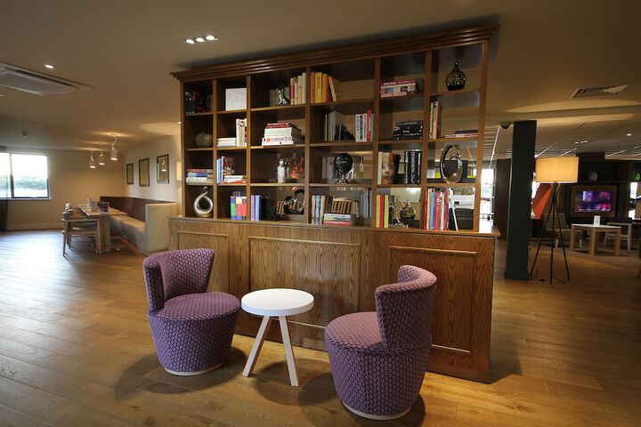 Hotel Interior 6 of 122