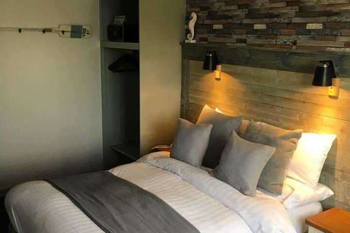 Room 18 of 59