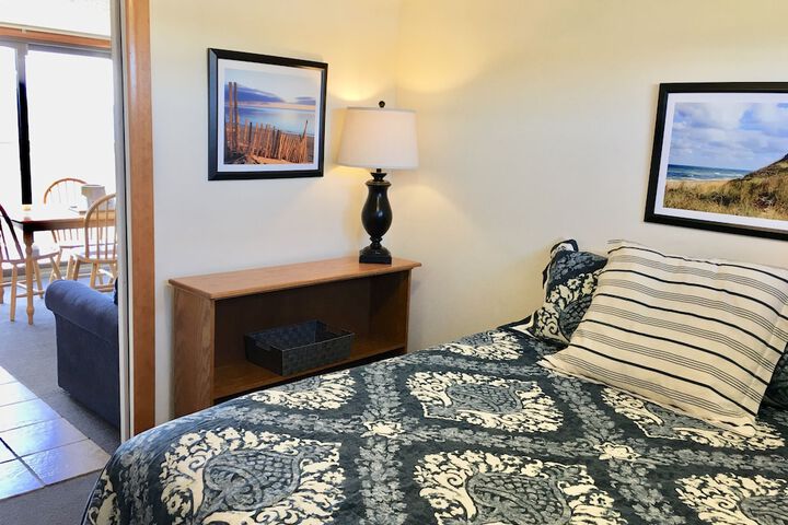 Room 30 of 190