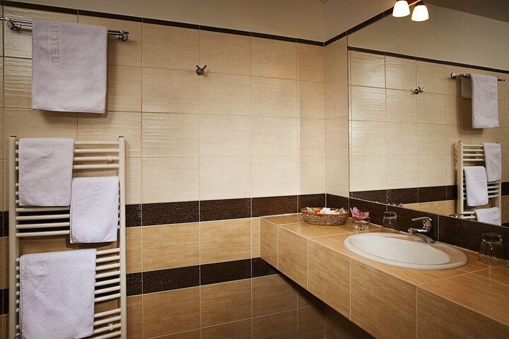 Bath Interior