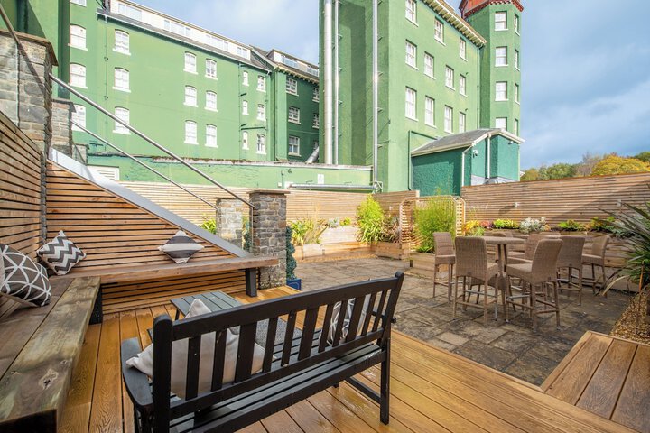 Terrace/Patio 10 of 24