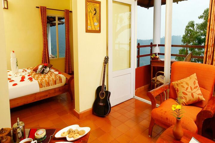 Room 4 of 114