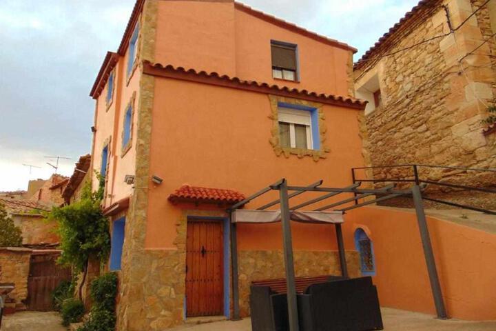 Casa Albana Alacón